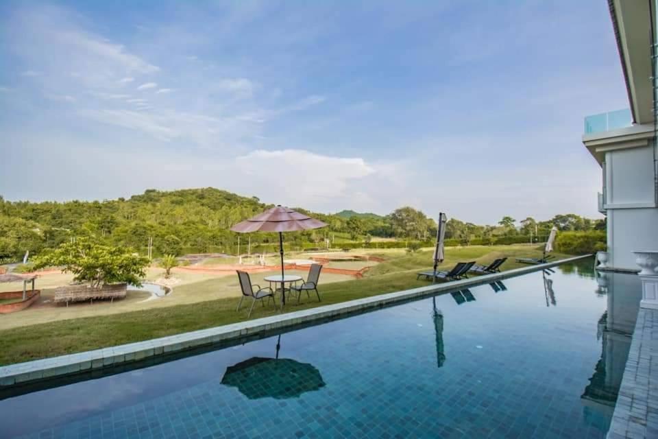 Viva Montane Hotell Ban Nong Chap Tao Eksteriør bilde