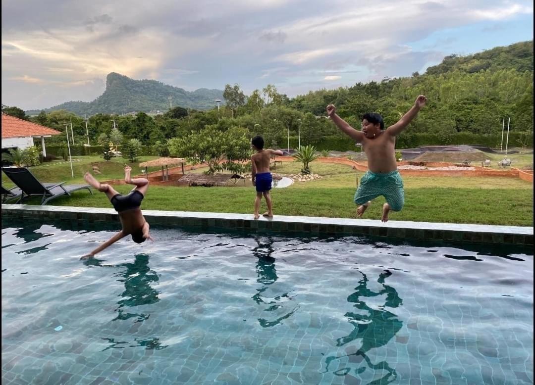 Viva Montane Hotell Ban Nong Chap Tao Eksteriør bilde